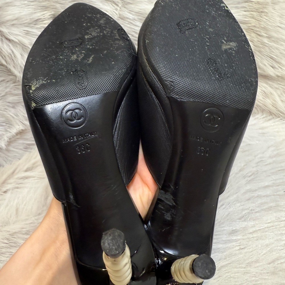 Chanel Black Mules with Patent Leather Cap Toe - Picture 7 of 9